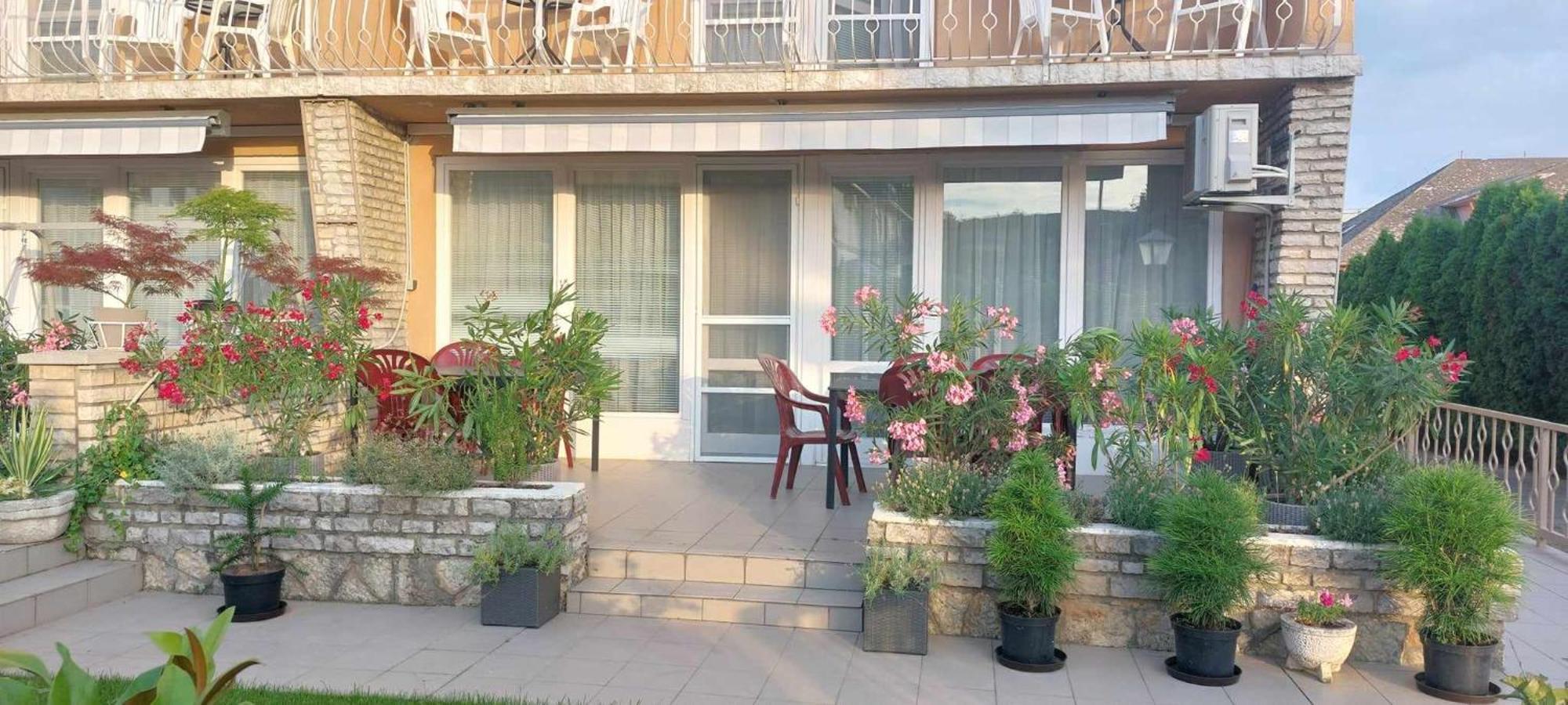 Siesta Apartmanhaz Balatonfuered מראה חיצוני תמונה