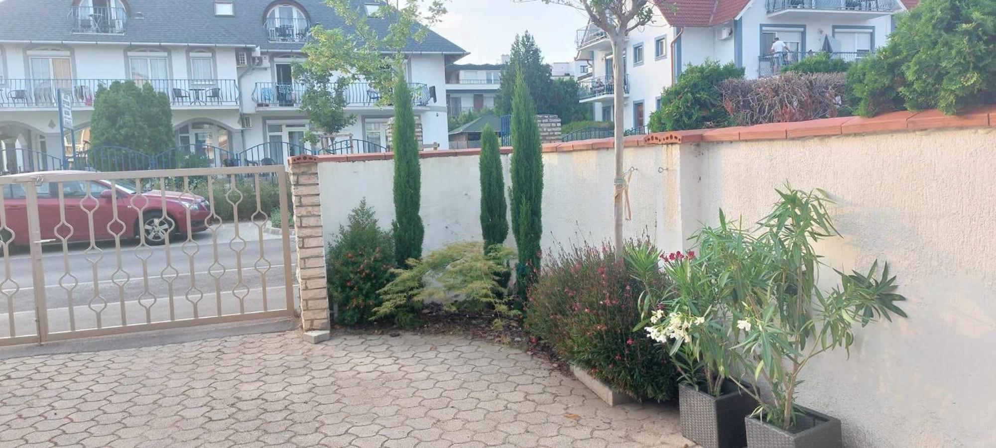 Siesta Apartmanhaz Balatonfuered מראה חיצוני תמונה
