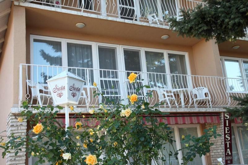Siesta Apartmanhaz Balatonfuered מראה חיצוני תמונה